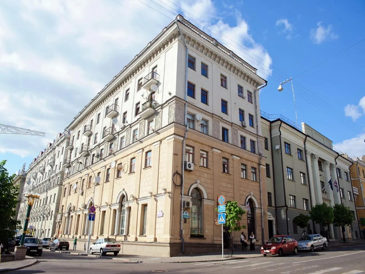 Apartament On Lenina Apartment Minsk Belarus